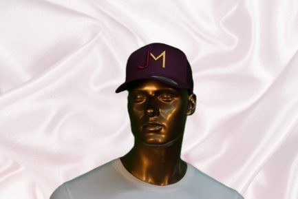 Bordeaux JM trucker cap (RG)